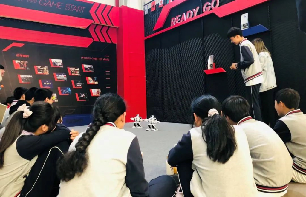 坎墩中學：科技擁抱自然，自然創造文化