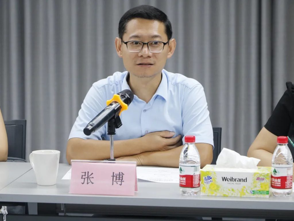 產(chǎn)業(yè)、行業(yè)現(xiàn)狀及發(fā)展趨勢調(diào)研研討會暨就業(yè)實習(xí)基地簽約儀式圓滿落幕