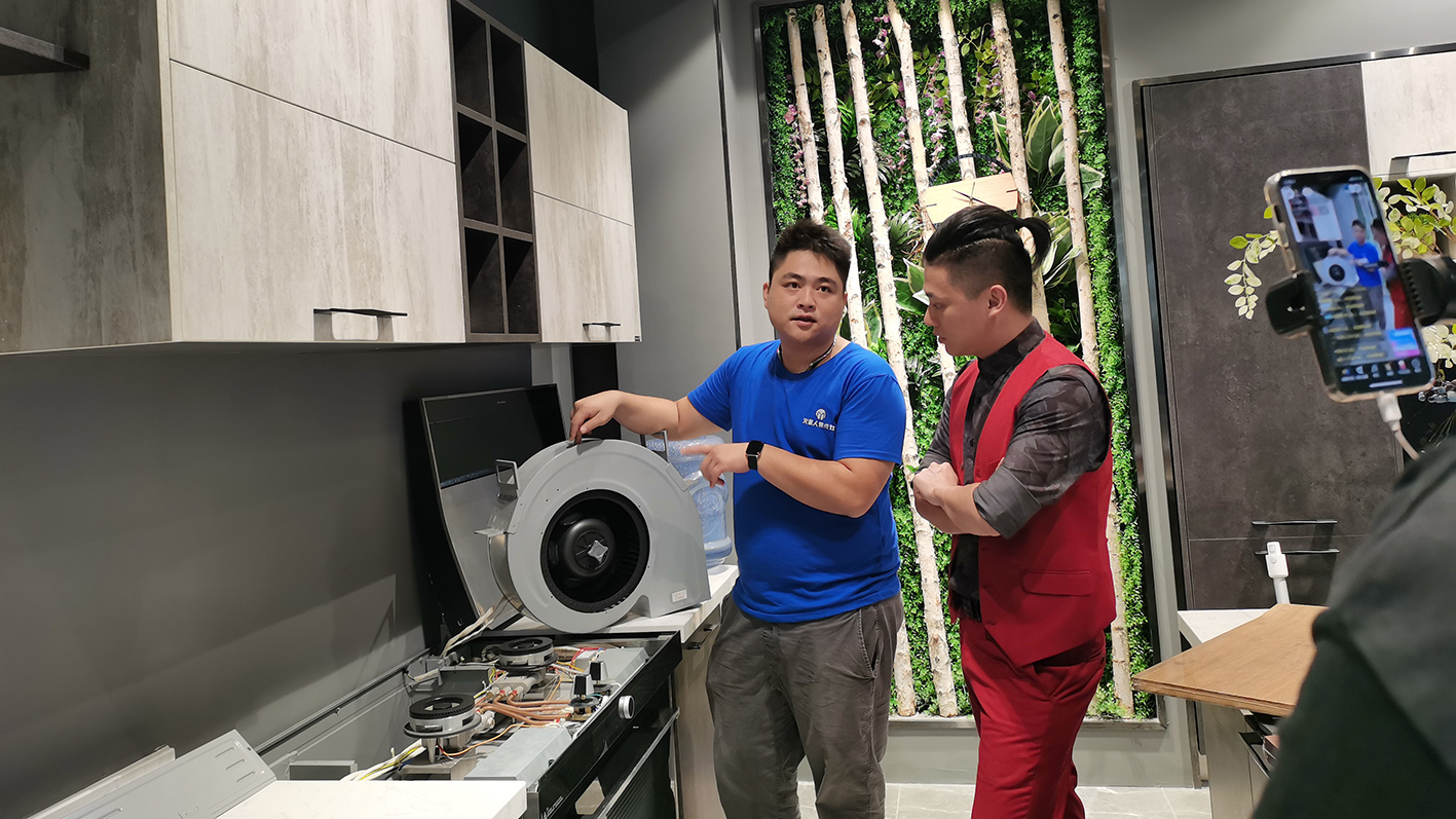拿來吧！我的寶藏家居 快手家裝垂類主播國慶約“惠”慧聰城