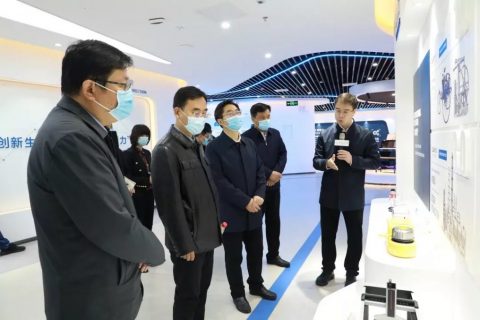 焦作市長(zhǎng)李亦博蒞臨設(shè)計(jì)城參觀調(diào)研