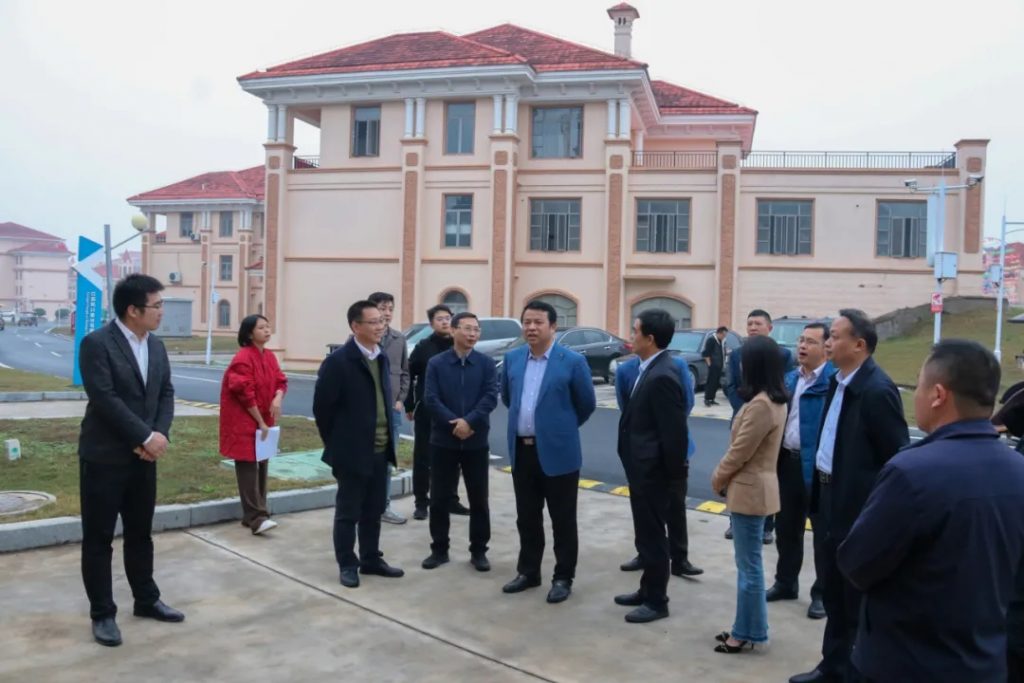 江西省文旅廳副廳長陳曉平一行調研江西工業設計小鎮，他指出…