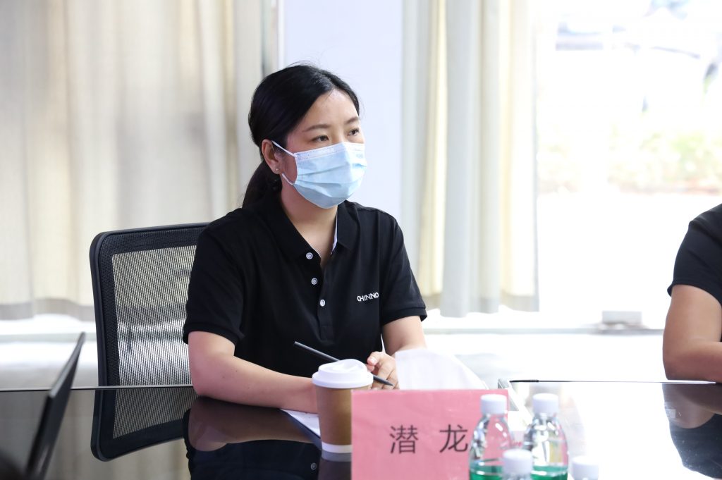 順德推動(dòng)工業(yè)設(shè)計(jì)產(chǎn)業(yè)集聚發(fā)展專題研討會(huì)在設(shè)計(jì)城完滿舉行