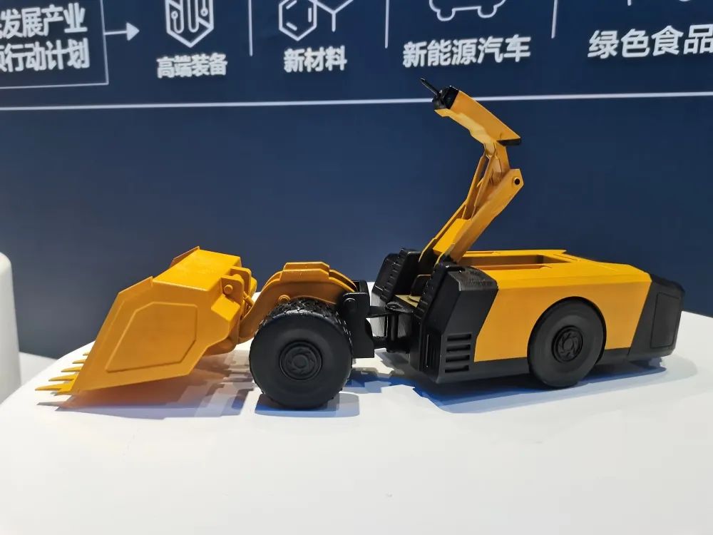D打印公共服務(wù)中心助企發(fā)展，探索前沿科技"