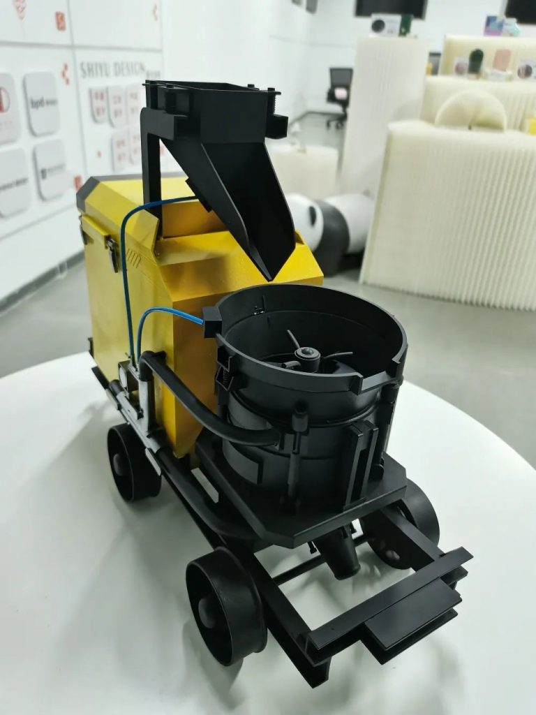 D打印公共服務(wù)中心助企發(fā)展，探索前沿科技"